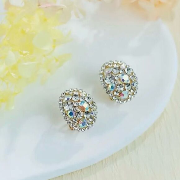 ✨ New crystal & rhinestone SPARKLING ✨ cluster earrings ✨ - Picture 7 of 8